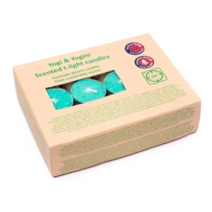 Опаковка Чаени свещи Пачули Fair Trade 24 бр, с лого на Fair Trade и подробности за устойчивото снабдяване, с успокояващ аромат на пачули.